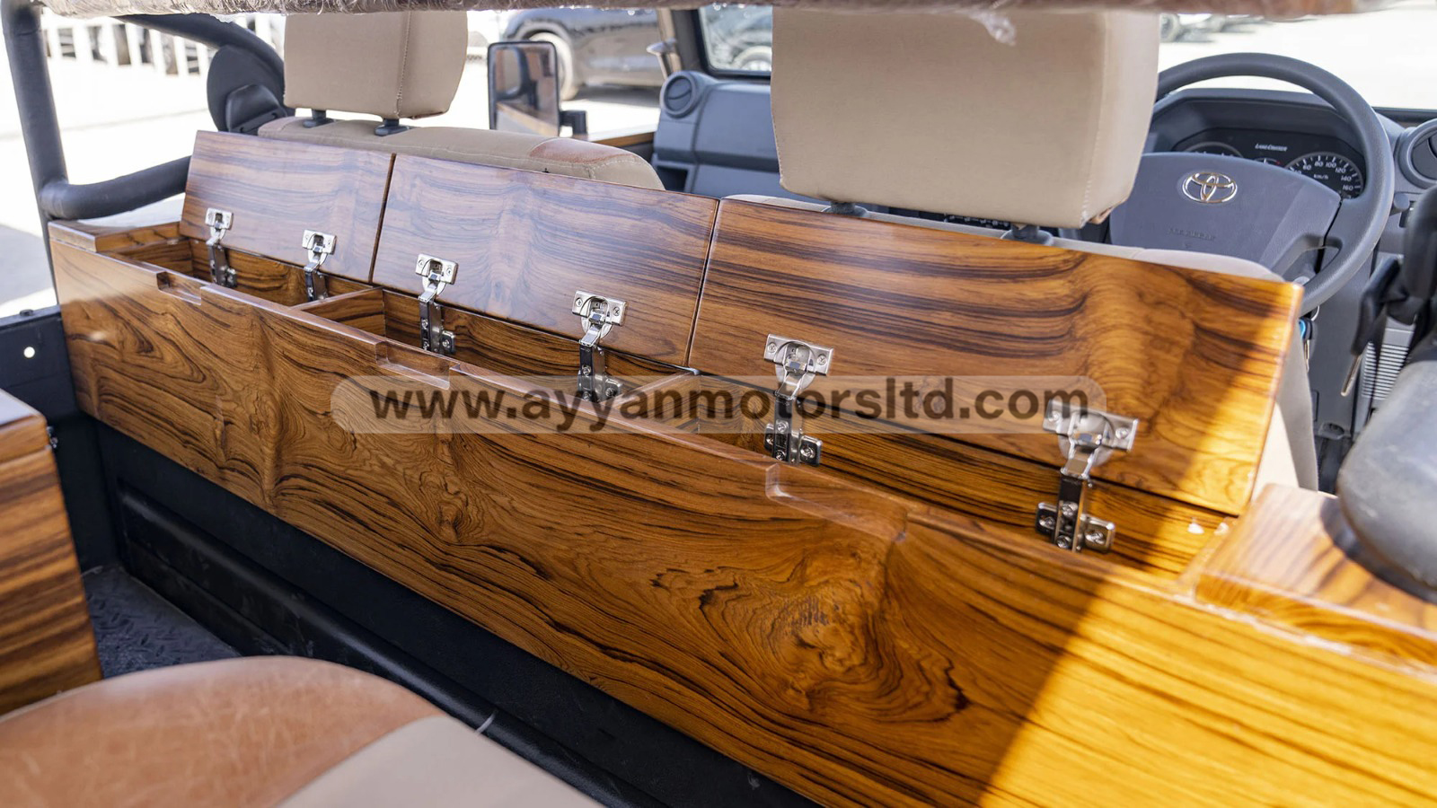 2023 TOYOTA LANDCRUISER SAFARI TRUCK