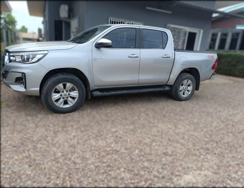 2017 TOYOTA HILUX REVO DOUBLE CAB