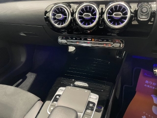 2020 – Mercedes Benz CLA 250 4MATIC AMG Line