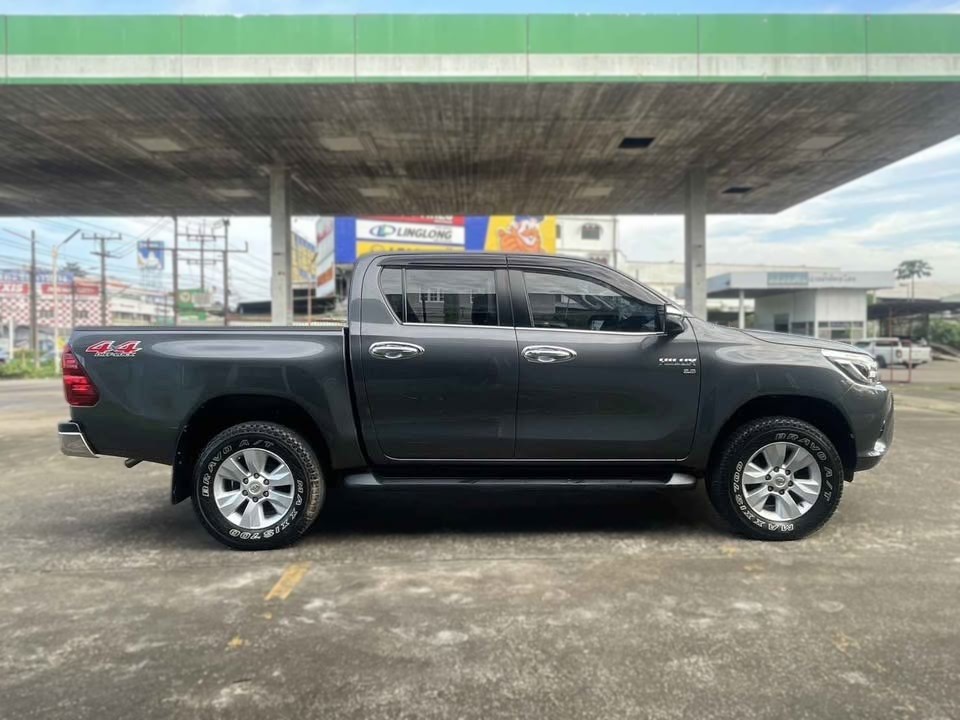 2018 Toyota Hilux Revo