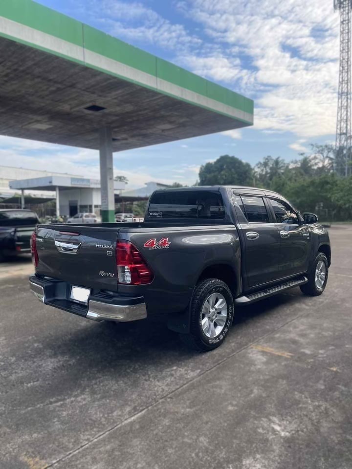 2018 Toyota Hilux Revo