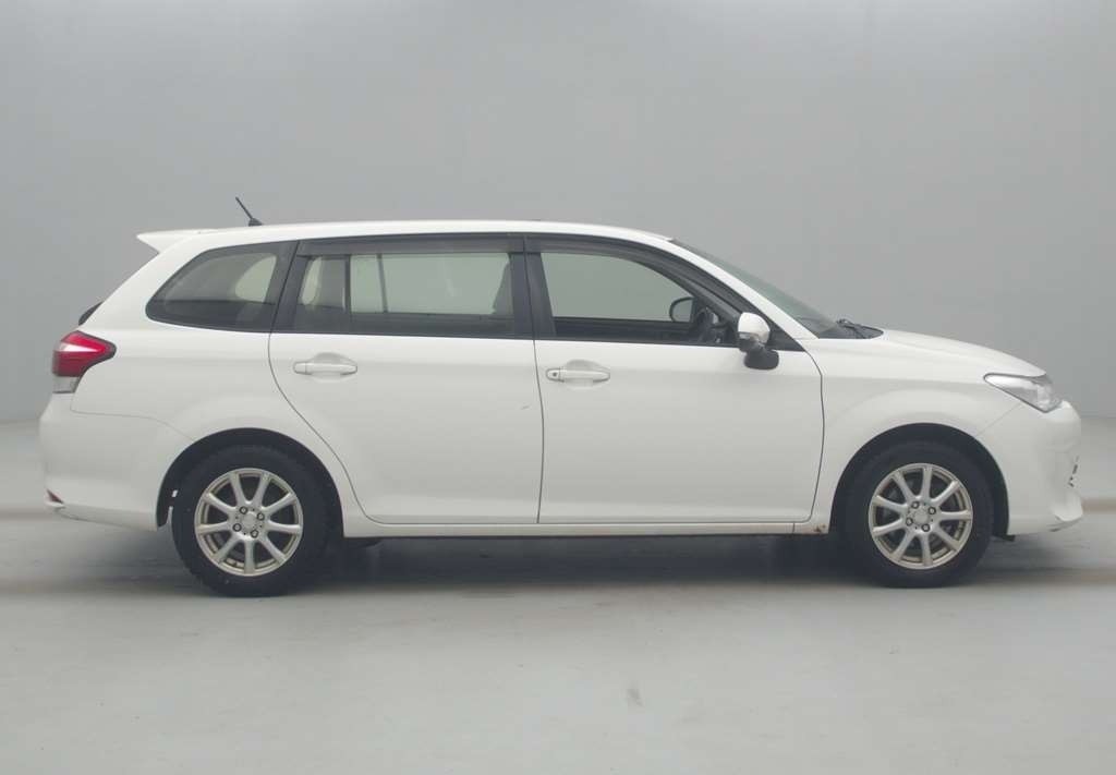 2016 Toyota Corolla Fielder