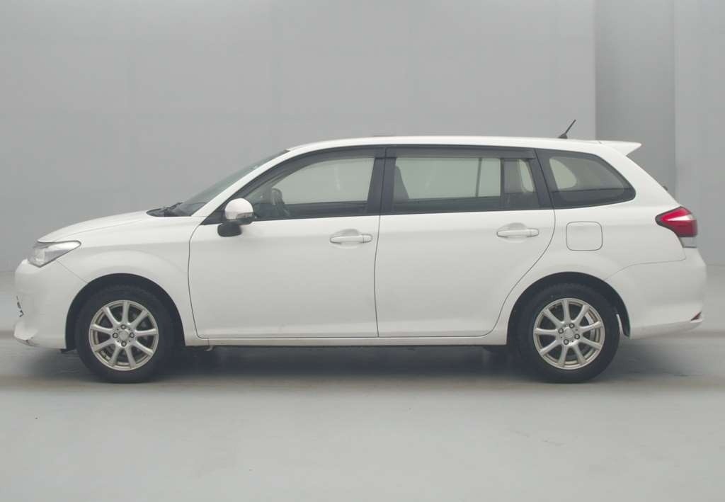 2016 Toyota Corolla Fielder